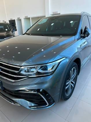 VOLKSWAGEN TIGUAN 2.0 300 TSI GASOLINA ALLSPACE R-LINE AUTOMÁTICO